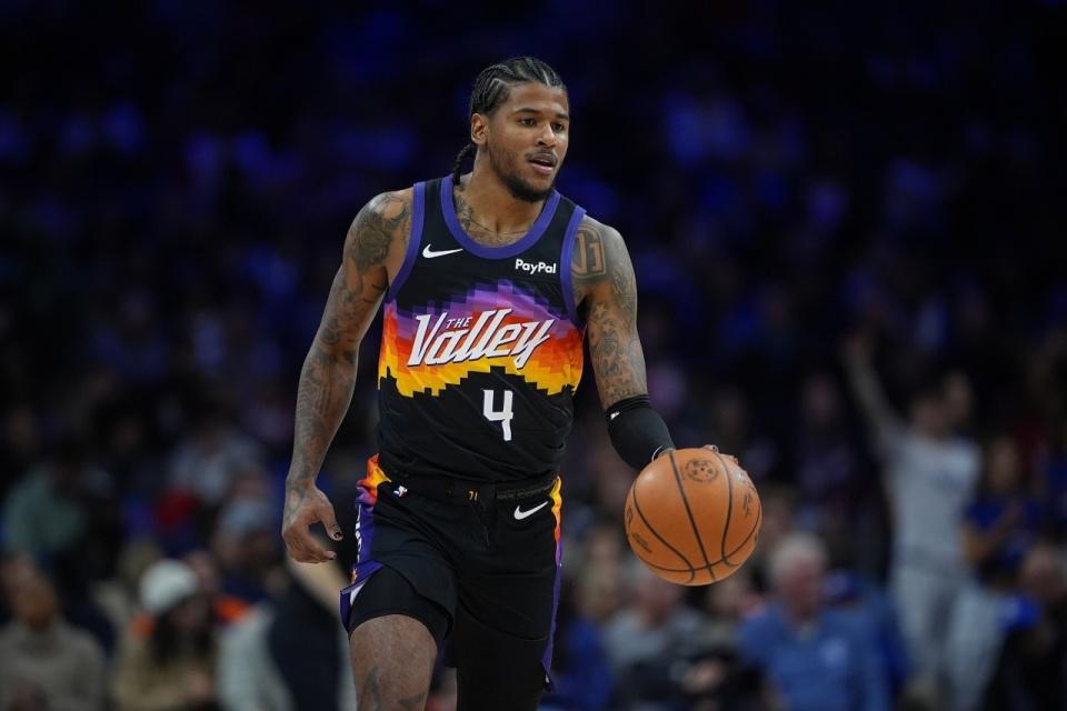 奇异果官网-太阳官宣：杰伦-格林仅4分钟腿筋伤势复发退赛 本季只打4场