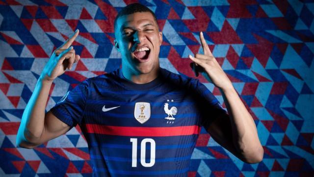 奇异果电脑版-姆巴佩犹豫未来但绝不叛逃：伟大球员必须磊落行事